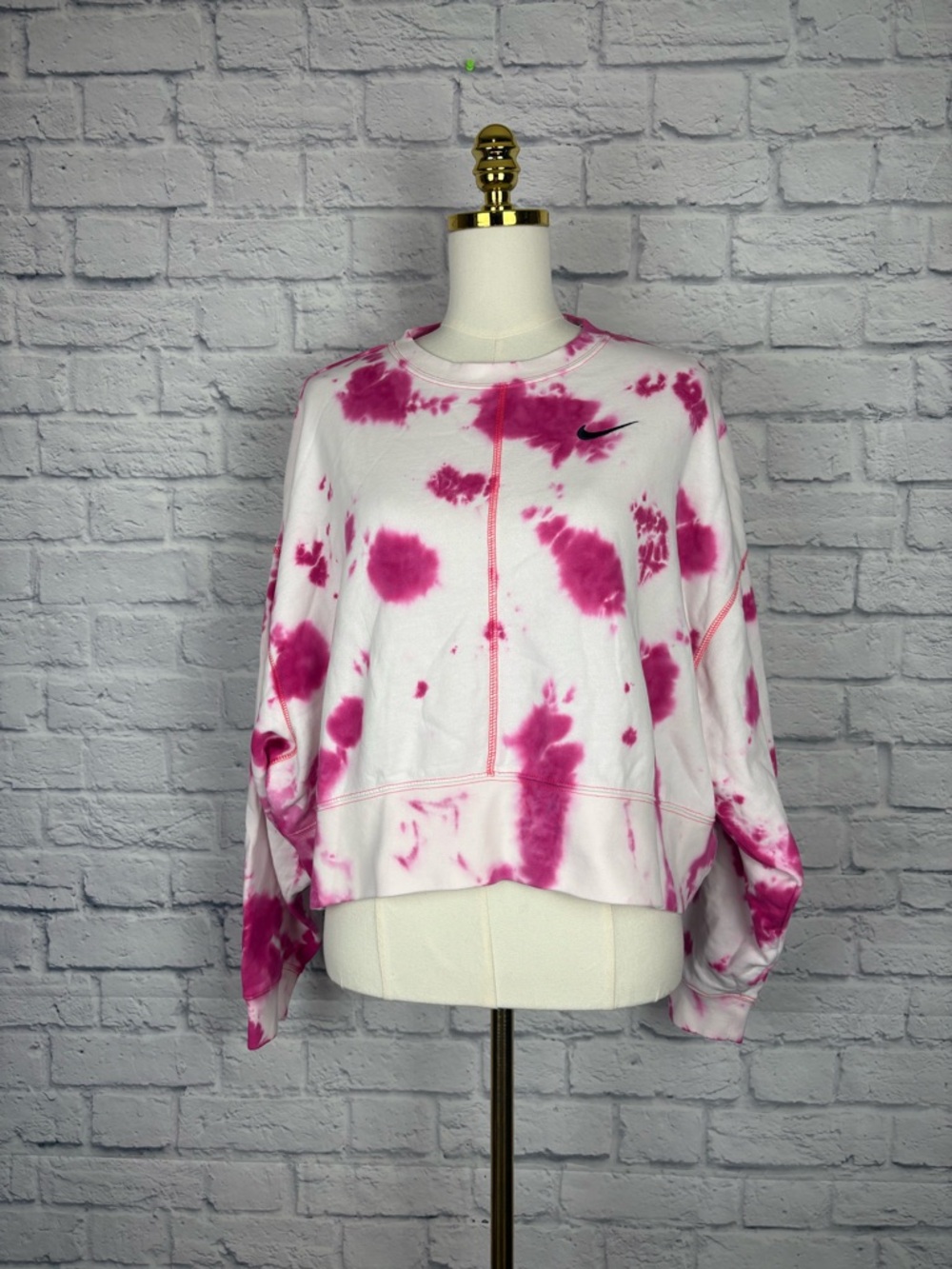NWT Nike Women's Tie Dye Crew Sweat shirt size S - Picture 3 of 10